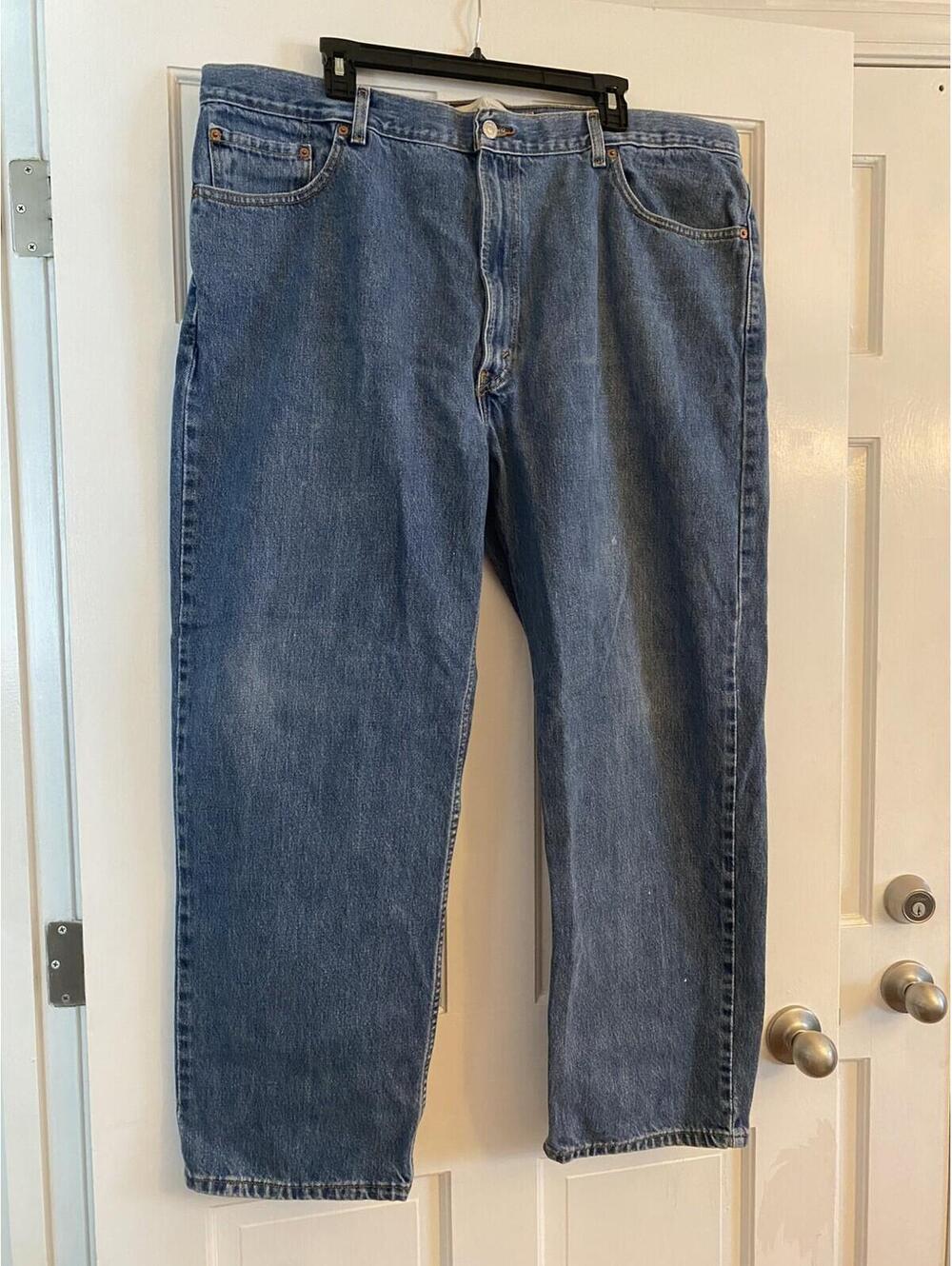 Levi's 550 Relaxed Fit Men's Blue Jeans - Size 44x30
